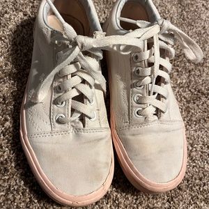 WHITE AND PINK VANS